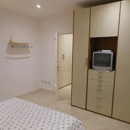 La Luna Dal Borgo شقة