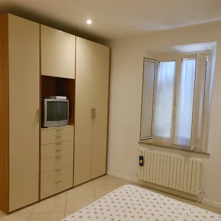 La Luna Dal Borgo شقة