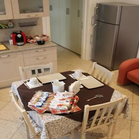 La Luna Dal Borgo شقة *