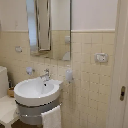 La Luna Dal Borgo Apartamento Iesi